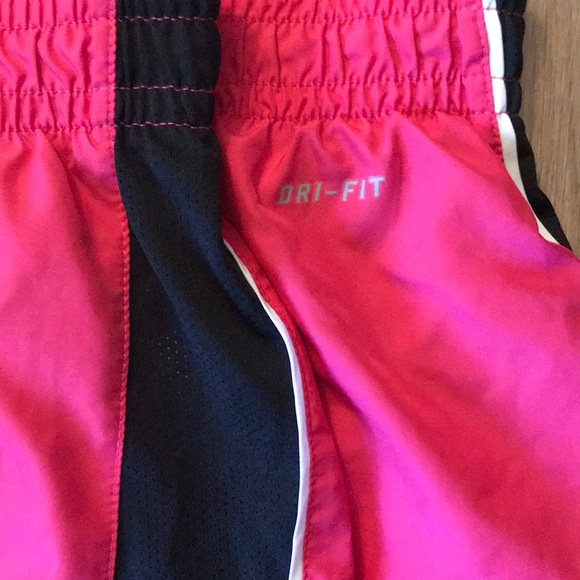 Dri-Fit Nike shorts size Large - Picture 2 of 3